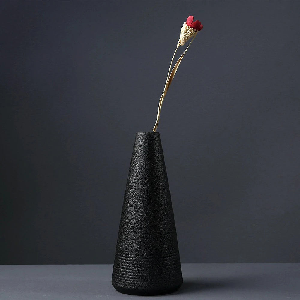 Japanese-style Small Black Pottery Bud Vases